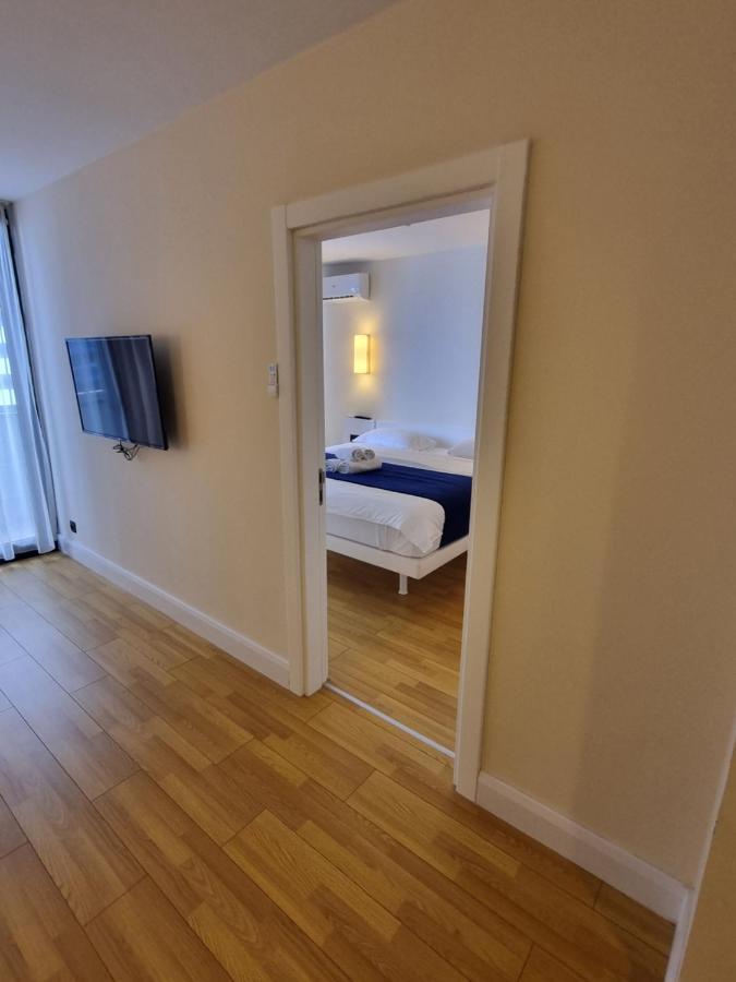 D Block Of New Luxurious Orbi City バトゥーミ エクステリア 写真